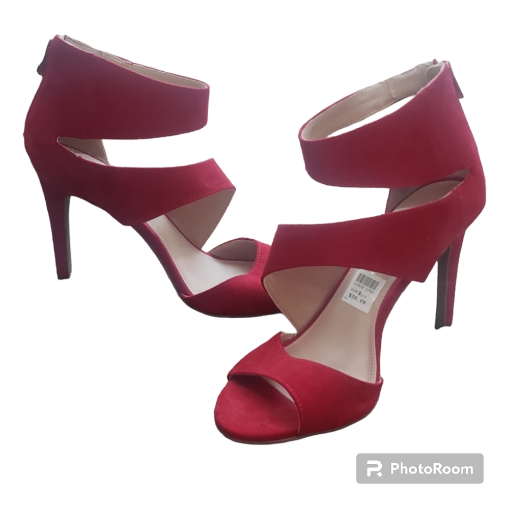 Christian Siriano Back Zip Stiletto Heels Peep Toe Red